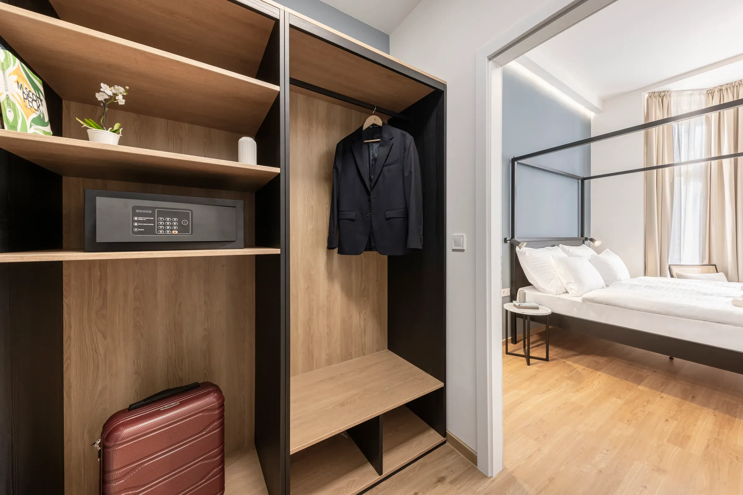 Superior Double Room — Photo 1